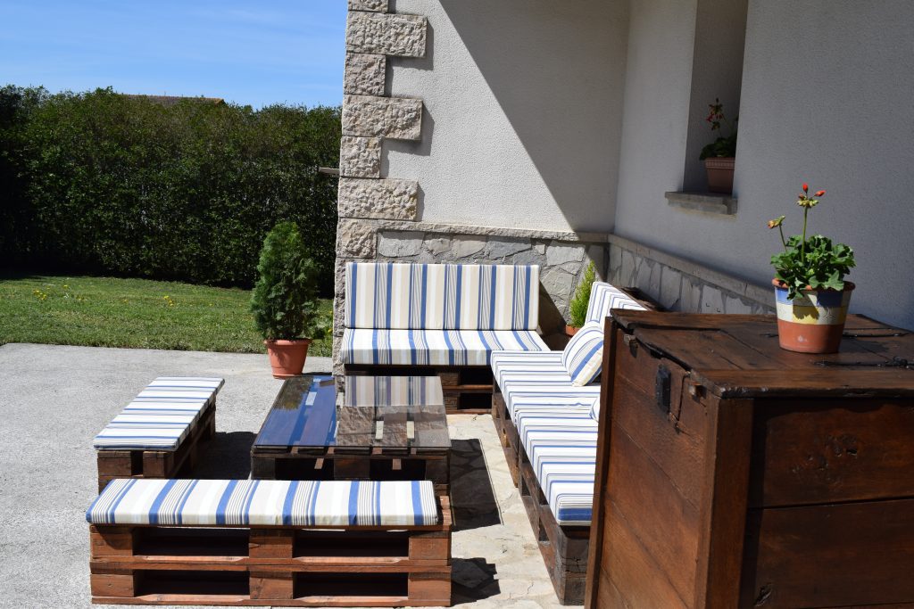Zona chill out de Casa Rural Galain en Navarra